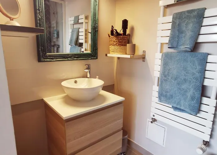 Grand Familial, Centre, Parking *